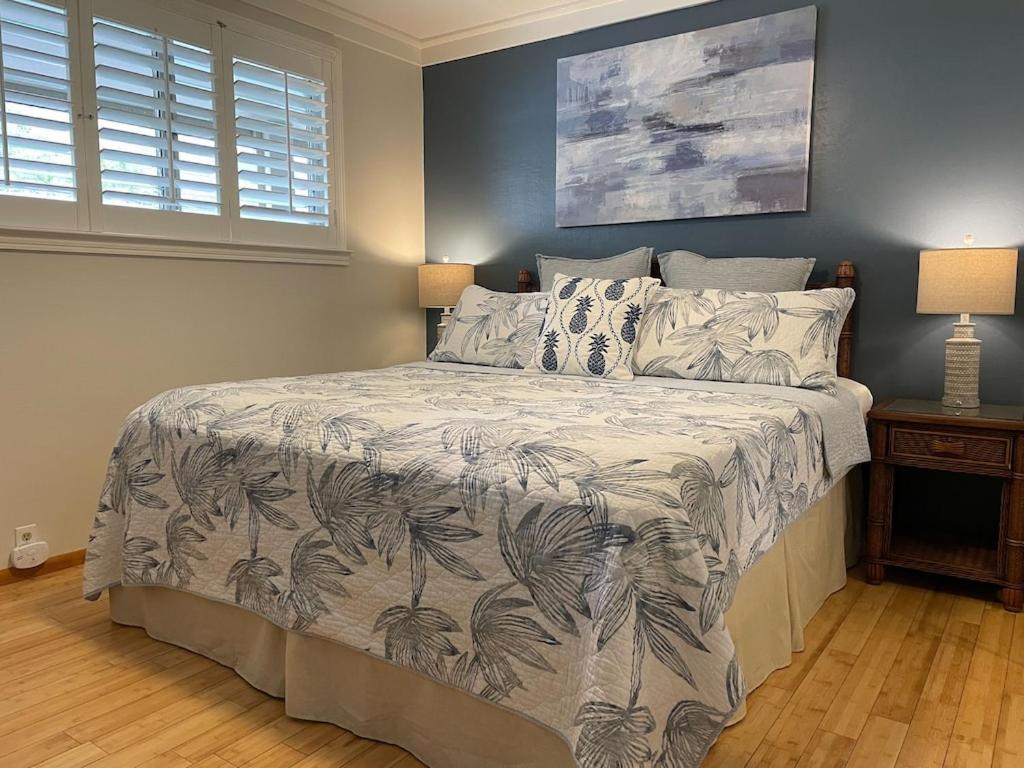 Apartmán Molokai Island Retreat With Beautiful Ocean Views And Pool - Newly Remodeled! Ualapue Exteriér fotografie